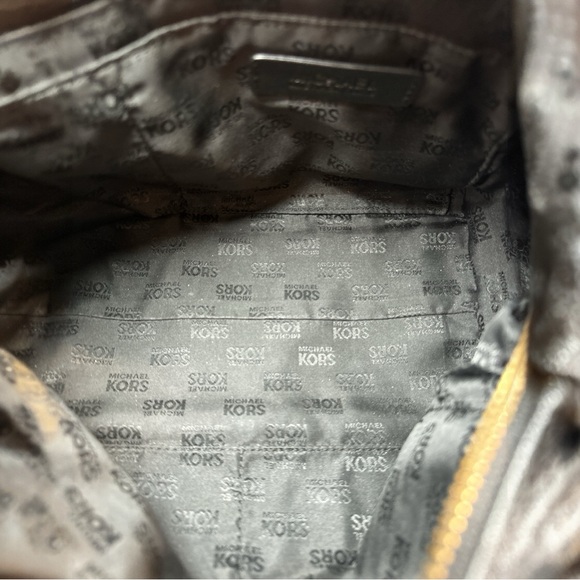 Michael Kors Saffiano Ayden Black Leather Satchel Handbag Excellent Condition - Picture 15 of 17